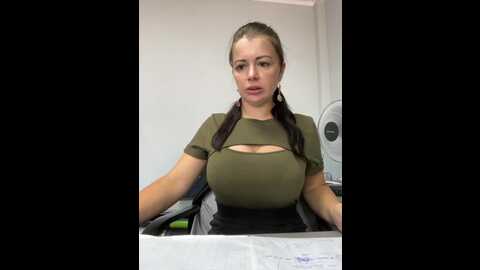 17alisa1717 @ bongacams on 20230827