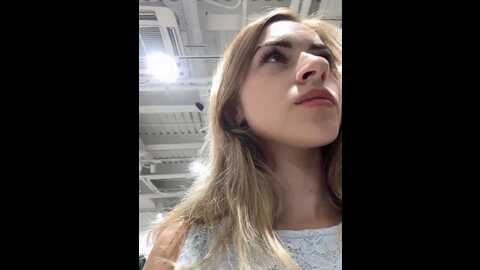_molly_mae_ @ bongacams on 20230830
