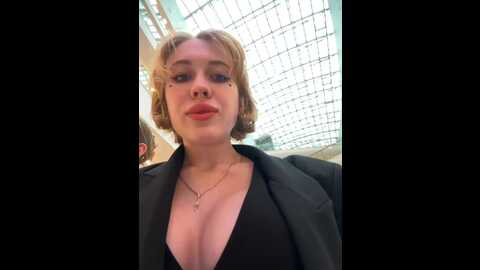 likachkaa @ bongacams on 20230910