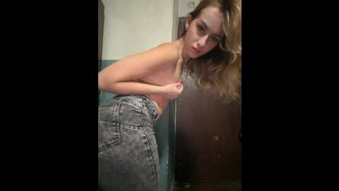 _molly_mae_ @ bongacams on 20230917