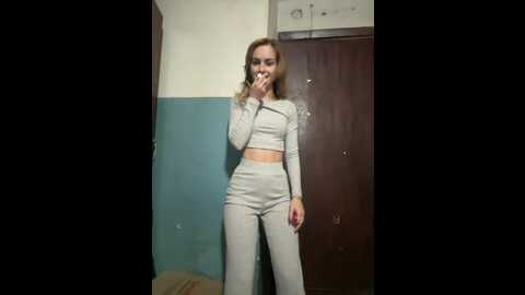 _molly_mae_ @ bongacams on 20230920