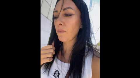 karolinamilf @ bongacams on 20230925
