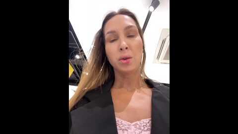 hothoneybabe @ bongacams on 20230930