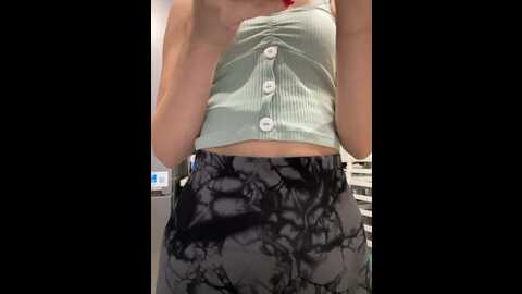 _molly_mae_ @ bongacams on 20231015