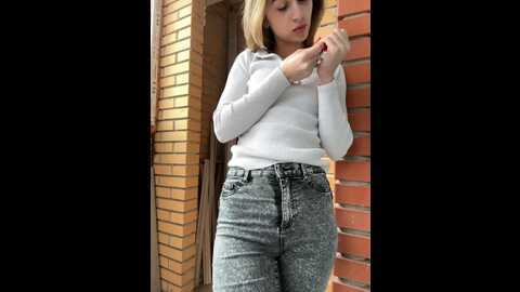 _molly_mae_ @ bongacams on 20231022