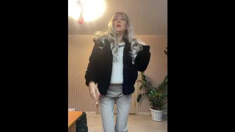 karolinamilf @ bongacams on 20231024