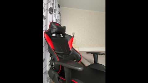 vikikiss @ bongacams on 20231125