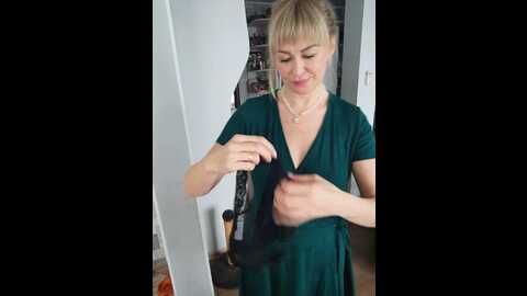 terrirose @ bongacams on 20231213