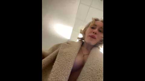 likachkaa @ bongacams on 20231223