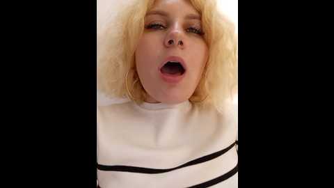 marie_outdoor @ bongacams on 20241002