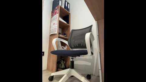 17alisa1717 @ bongacams on 20241011