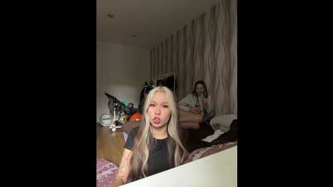 serotoninnn1 @ bongacams on 20250806