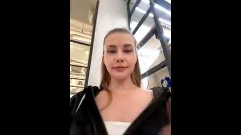 _vikkil0vescheese_ @ bongacams on 20251009