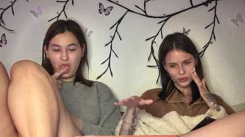 2love_love2 @ bongacams on 20251015