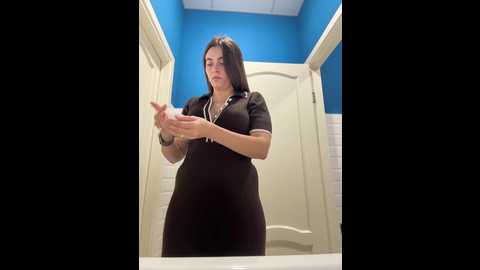 nikkysecrets @ bongacams on 20251016