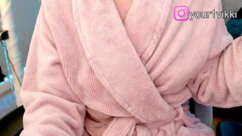 _vikkil0vescheese_ @ bongacams on 20251017