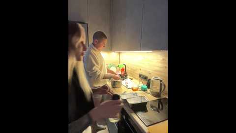 queenking @ bongacams on 20251019