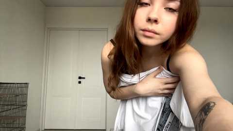 lil_ro_xo @ bongacams on 20251025