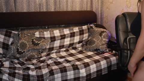 sexlove12002 @ bongacams on 20251105