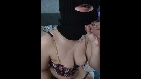 assshake011 @ bongacams on 20251109