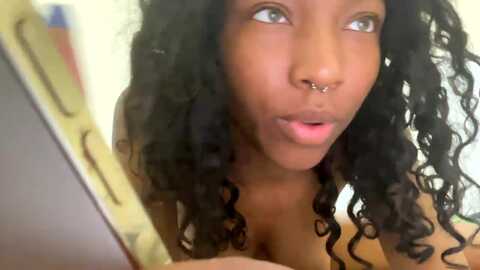 petitqueen @ chaturbate on 20230827