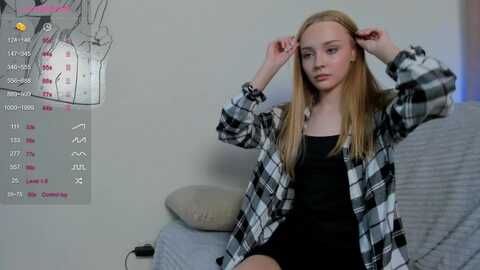 lolliis @ chaturbate on 20230829