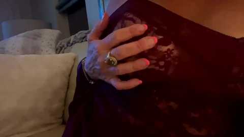 hotmom2222 @ chaturbate on 20230906