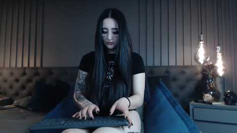 charlotte_germanotta_ @ chaturbate on 20230911