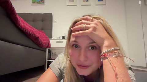 sarahsapling @ chaturbate on 20231009