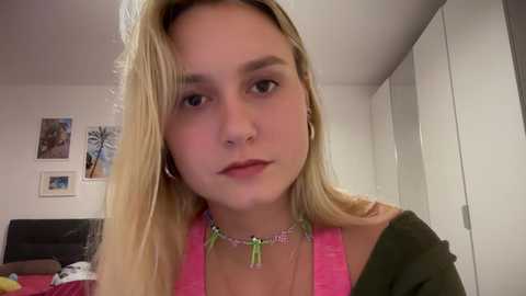 sarahsapling @ chaturbate on 20231013