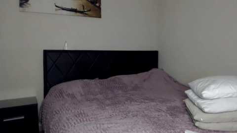 hugetittiesgerda @ chaturbate on 20231014