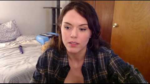 charlotte1996 @ chaturbate on 20231027