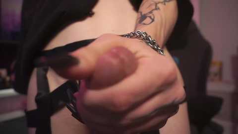 amirinsworld @ chaturbate on 20231031