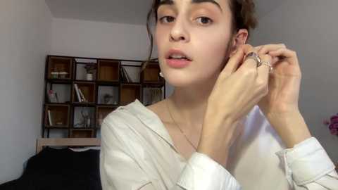 wonderland_stia @ chaturbate on 20231110