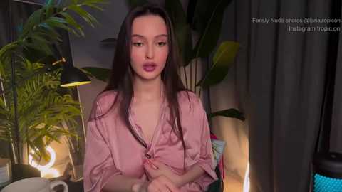 lanatropicon @ chaturbate on 20231116