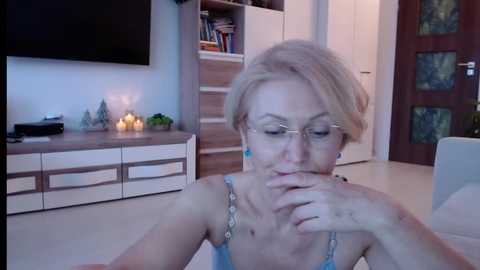 jasmin18v @ chaturbate on 20231203