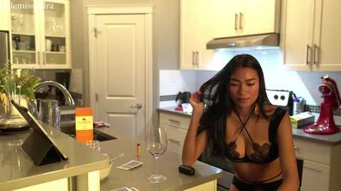 littlemiss_kira @ chaturbate on 20231223