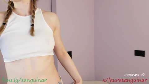laura_sanguinar @ chaturbate on 20240115