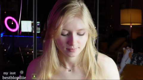 bestblondiiecb @ chaturbate on 20240218