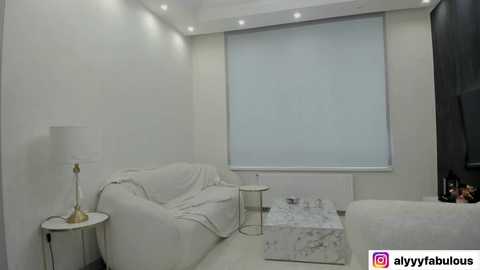 alyssa_fabulous @ chaturbate on 20240221