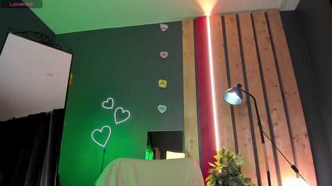 blue_eye_twinkle @ chaturbate on 20240221