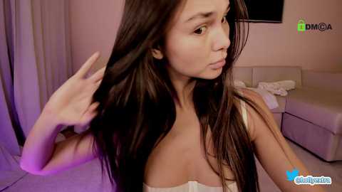 hollyextra @ chaturbate on 20240228