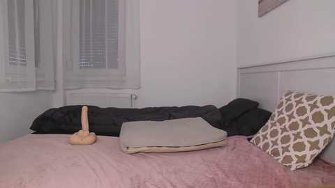 princessjasmine_18 @ chaturbate on 20240927