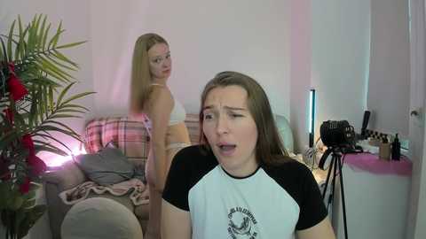 radiants_2 @ chaturbate on 20240928