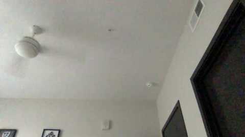 _natycutei19 @ chaturbate on 20241006