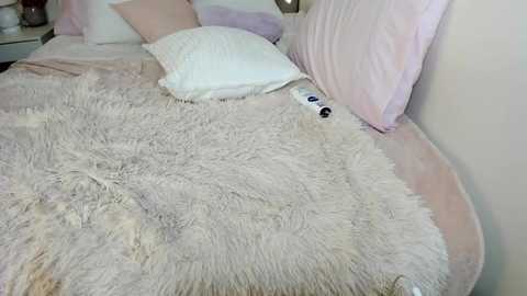 xolunarae @ chaturbate on 20241006