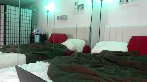 peggingattiffanys @ chaturbate on 20241009