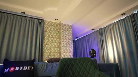 aurora_the_ballerina @ chaturbate on 20241010