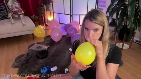 phoenix_taylor @ chaturbate on 20241012
