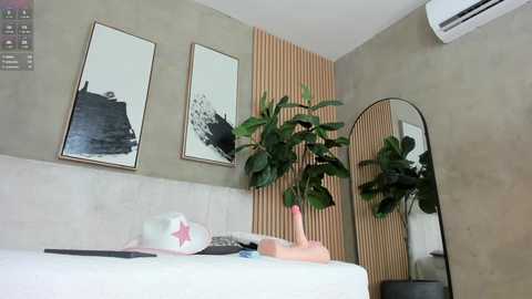 nina_soul @ chaturbate on 20241013